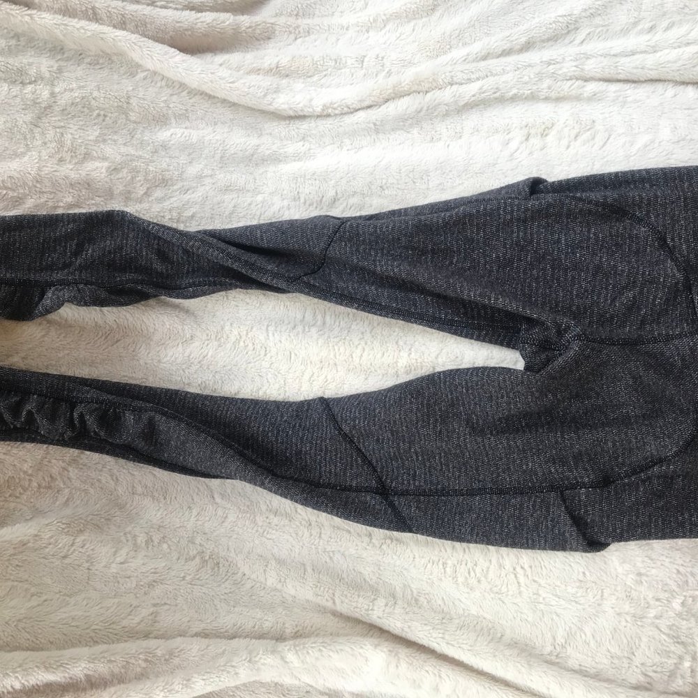 Lululemon Wunder Under High Rise size 4 - Picture 2 of 6